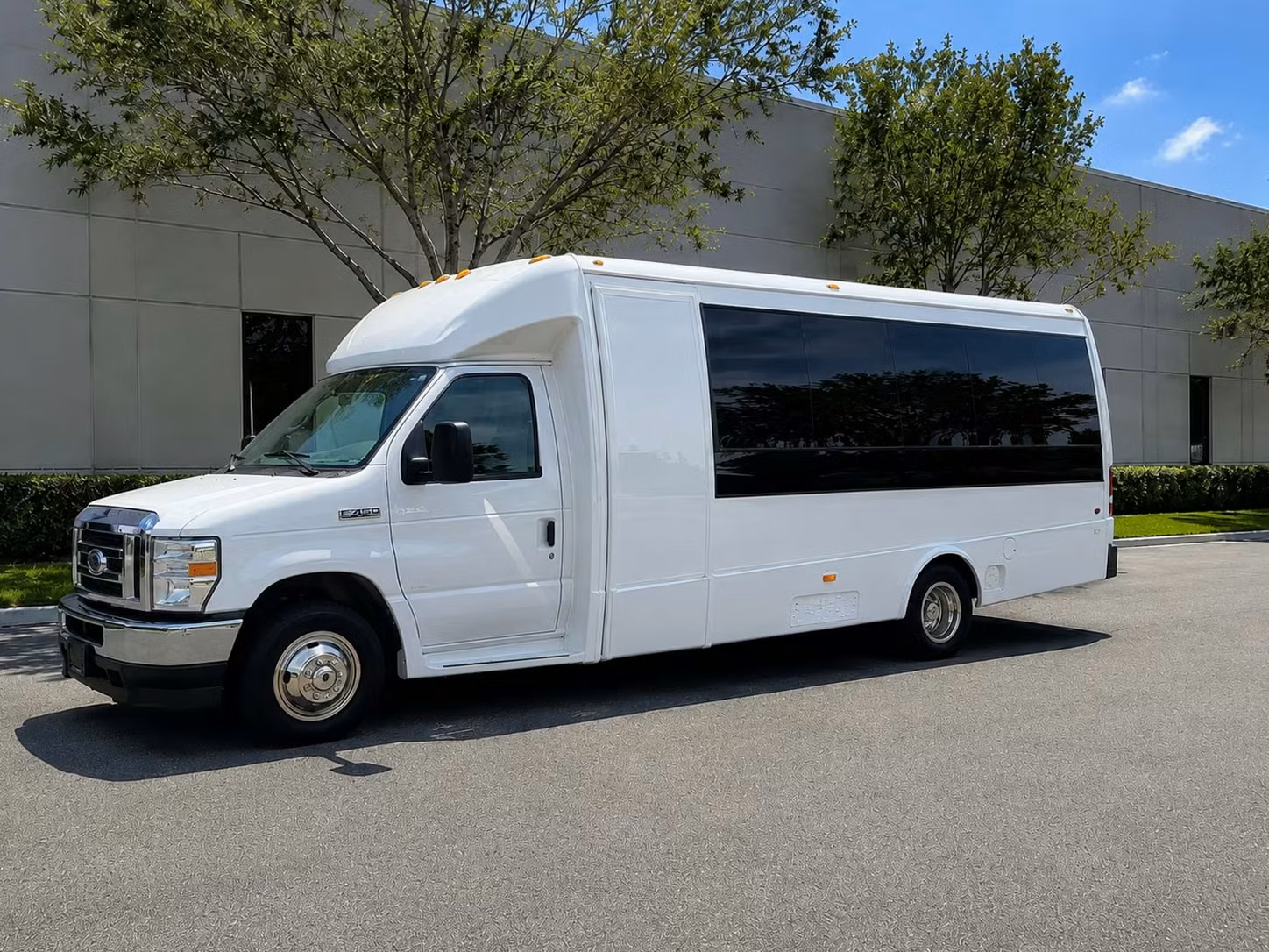 18 passenger minibus