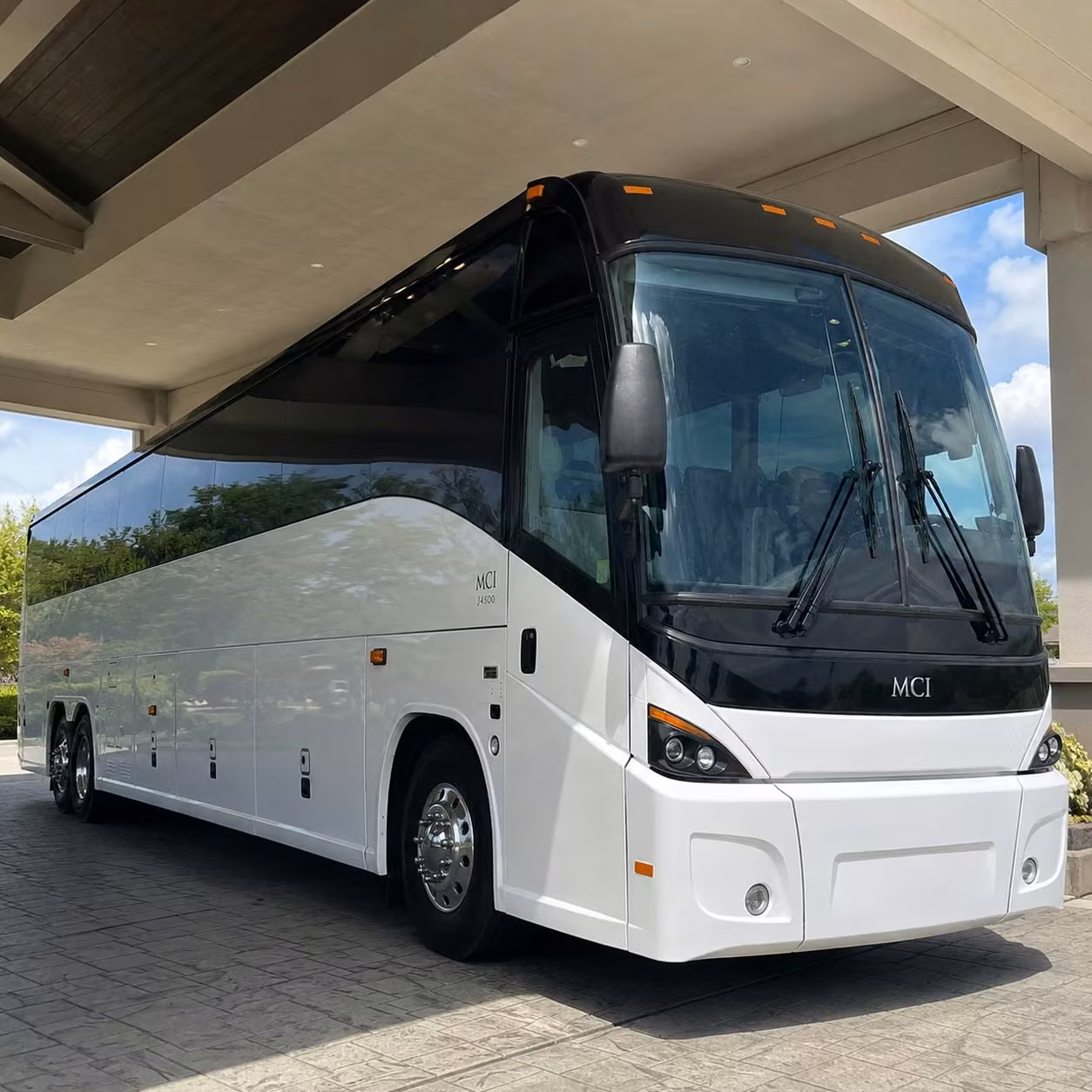 long distance and regional employee transportation from fort smith